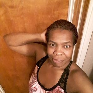 Meet your Posher, Deborah